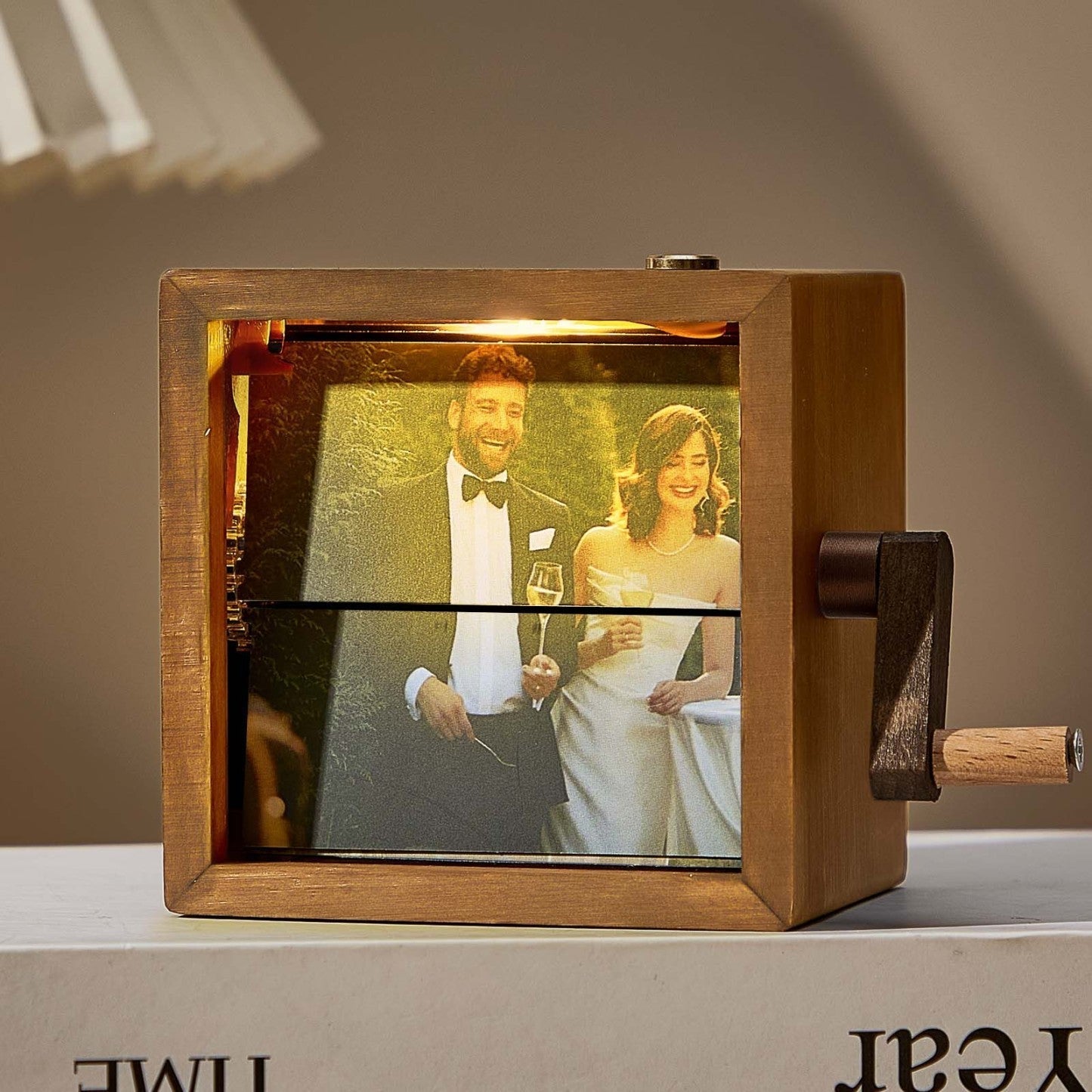 Porta-Retrato Flipbook Personalizado com Luz